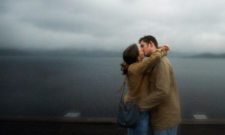 couple kissing images. Couple kissing. Blind date.