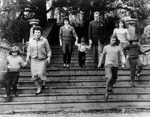 Gallery John Mortimer: John Mortimer and family