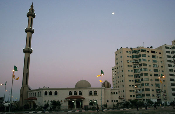 Gallery Gaza then and now: Gaza City, Gaza: The Al Sheikh Redwan mosque in February 2006