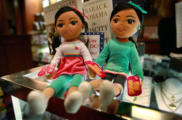 Gallery Obama merchandise: Chicago, US: Dolls 