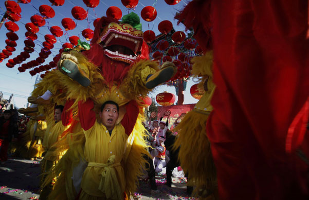 Gallery World Chinese New Year: Dancers dressed in traditional Chinese costumes 