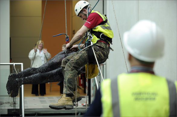 Gallery Anthony Gormley: Anthony Gormley's sculpture 