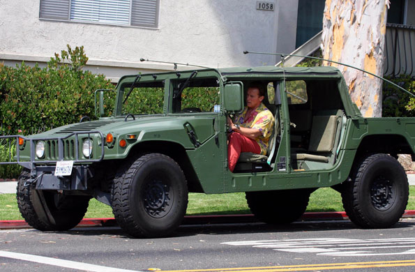 Gallery Gas guzzlers: Arnold Schwarzenegger in his Hummer H1