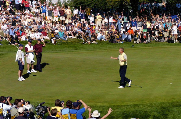 Gallery Monty: 2004 putt