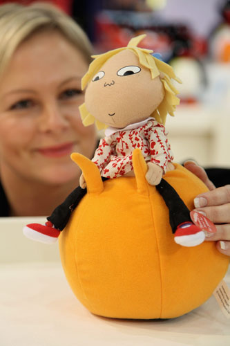 Gallery Toy Fair 2009: Bouncing Lola, nominated for Toy of the Year at The Toy Fair 2009