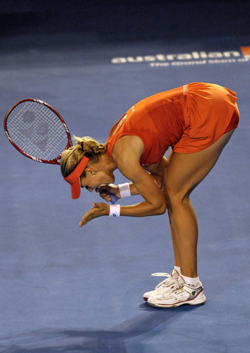 Gallery Australian Open: Elena Dementieva reacts to losing a point