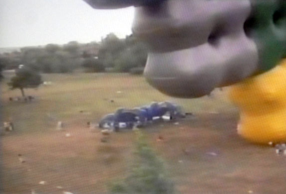 Gallery Dreamspace: Inflatable sculpture trial