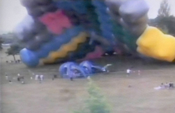 Gallery Dreamspace: Inflatable sculpture trial