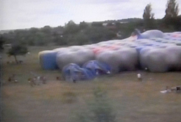 Gallery Dreamspace: Inflatable sculpture trial