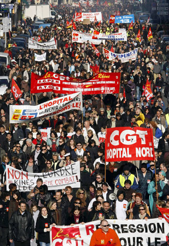 Gallery France's Unions Strike: France's trade-unions encourage their employees to strike