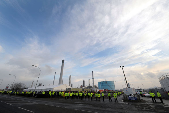 Gallery Oil refineries strike: Protesters demonstrate outside the Total 