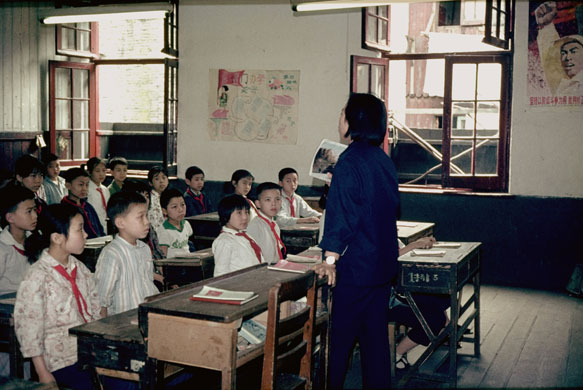 Gallery China then and now: Elementary students in a classroom at the Children's Palace school