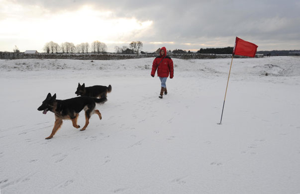 Gallery snow in the uk: Cold weather in the UK