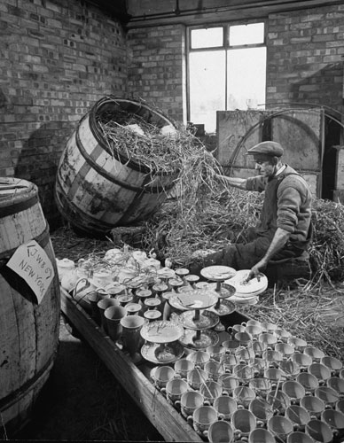 Gallery Wedgwood Waterford: Wedgwood earthenware being packed for shipment overseas