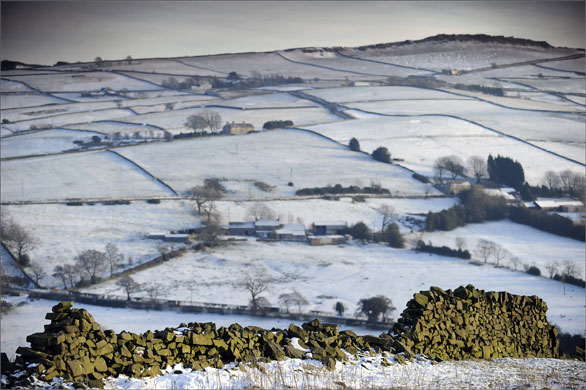 Gallery snow: Snow blankets fields in Kettleshume, Cheshire 