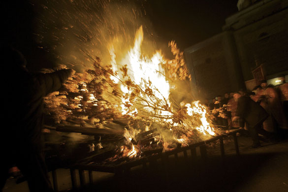 Gallery 24 hours in pictures : Orthodox Christmas Eve  in Belgrade 