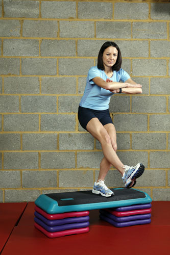 Gallery Strength training: Jo Pavey: single leg squat