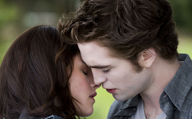 Twilight New Moon: Twilight New Moon: Bella and Edward