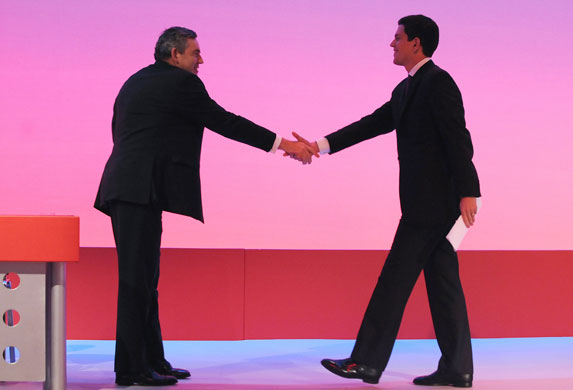 Labour conference 5: Foreign Secretary David Miliband shakes hands with Gordon Brown