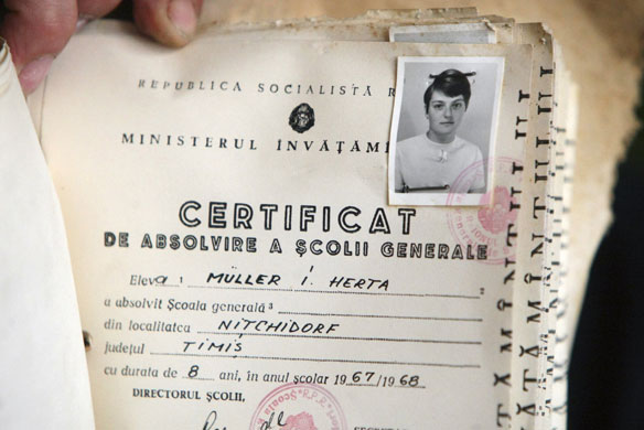 Herta Müller: The school diploma of Romanian-born writer Herta Müller