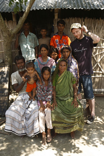 Jamie Hewlett: Visit River Island of Bangladesh with Oxfam