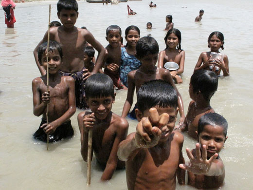 Jamie Hewlett: Visit River Island of Bangladesh with Oxfam