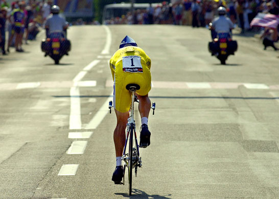 10 years: Lance Armstrong rides to victory