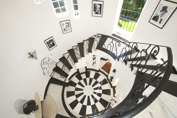 Art Deco Gallery: Casa del Rio in Devon's Art Deco stairs