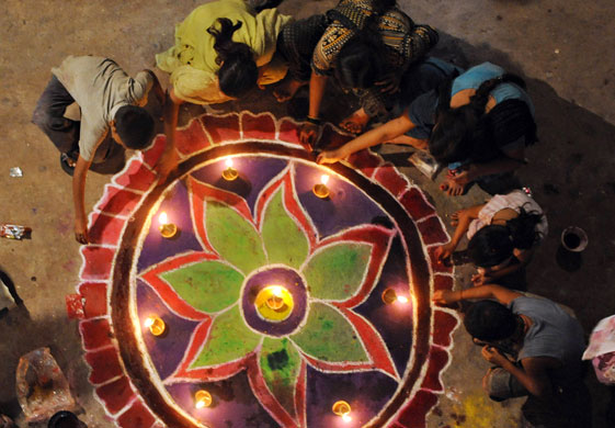 Diwali: Devotees light earthen lamps in Karachi, Pakistan
