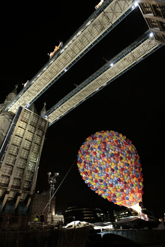 2 October 2009: London, UK: A hot air balloon