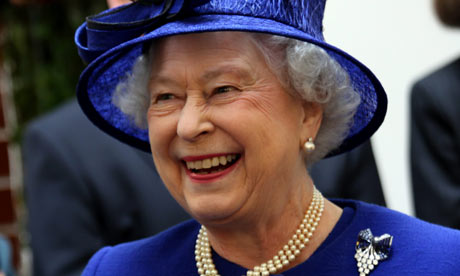 queen elizabeth 2nd crown. Queen Elizabeth II