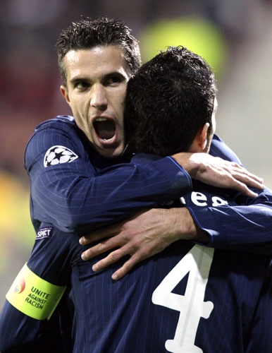 Champions League football: Cesc Fabregas, Robin van Persie