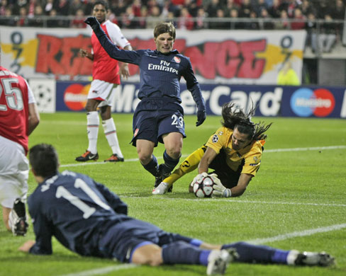 Champions League: Sergio Romero, Andrei Arshavin, Robin van Persie