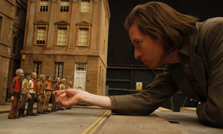 Wes-Anderson-on-set-of-Fa-001.jpg