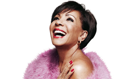 pictures singer Shirley Bassey