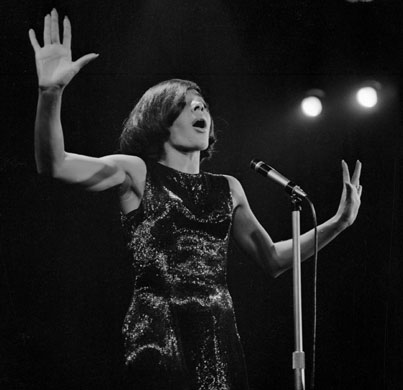 Shirley Bassey: Bassey at Pigalle