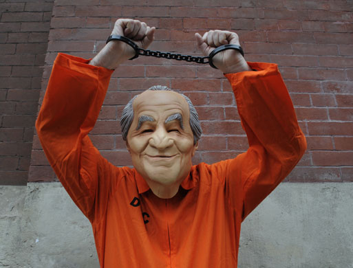 Week in Business: Rubber Bernie Madoff mask sold by Spirit Halloween in New York