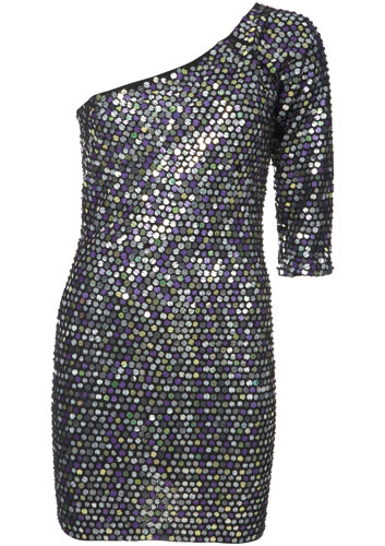 Boyish shapes: One-shouldered dress