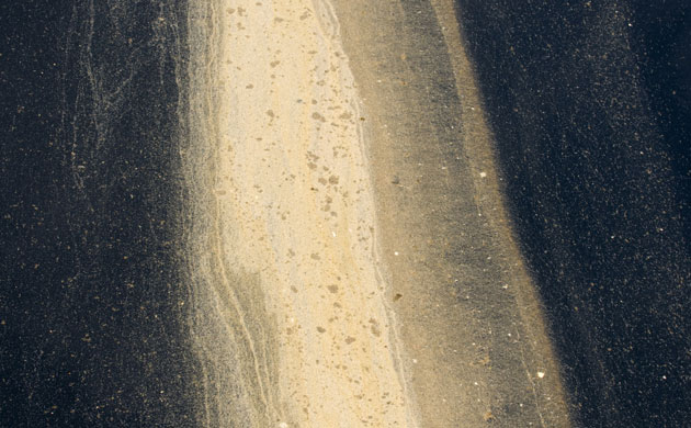 Montara oil rig: Oil rig leak fuel into the Timor Sea 