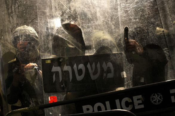 Clashes in Jerusalem: Clashes Break Out Around The Temple Mount Compound