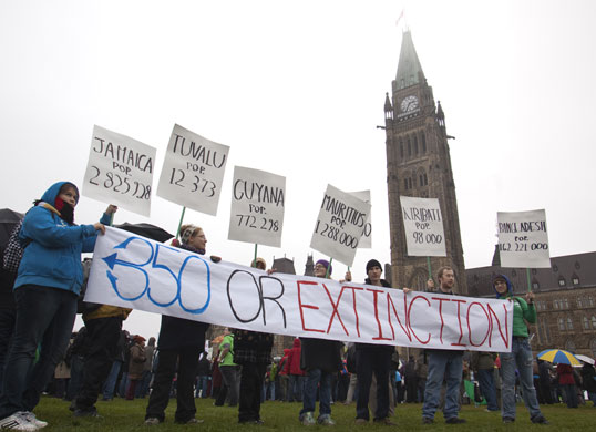 350 Climate Change: Ottawa, Canada climate change 350.org protests