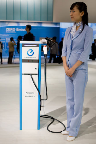 Tokyo motorshow: Will Nissan's “Zero Emissions” charging stations be a common sight?
