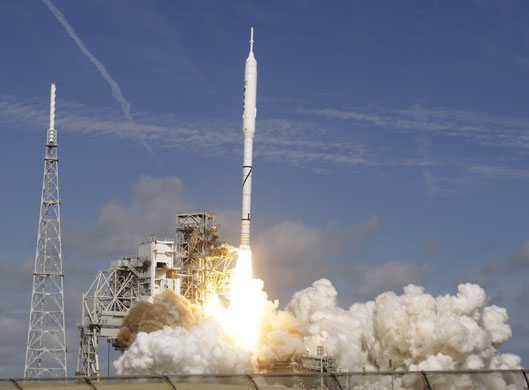 Ares rocket launch: The Ares I-X test rocket lifts off successfully 