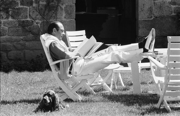 Jacques Chirac: 1976: Jacques Chirac on vacation in his Correze home