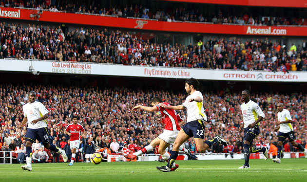 Arsenal v Tottenham: Fabregas scores Arsenal's second goal just before half time