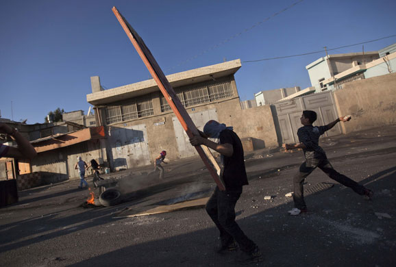 24 hours: Palestinian youths confront Israeli troops in Shuafat refugee camp