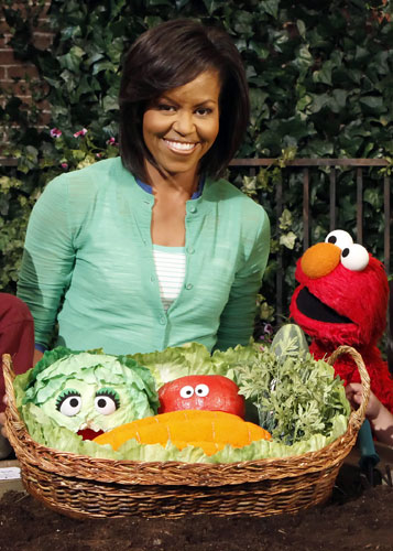 Sesame Street: 2009: Michelle Obama visits the Sesame Street set