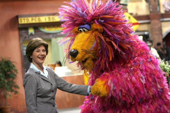 Sesame Street: 2006: Laura Bush meets Boombah