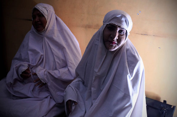 24 hours: indonesian prayer school caters for rising transgender population