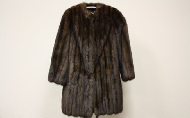 Madoff Auction: Madoff Auction: Fur coat